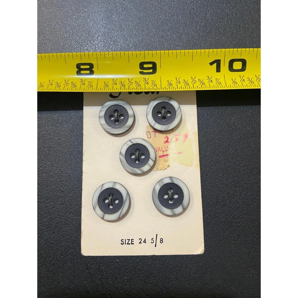 Vintage Fleur 5 Buttons on Card 5/8 Inch Size 24 Gray Swirl Plastic Sewing Craft